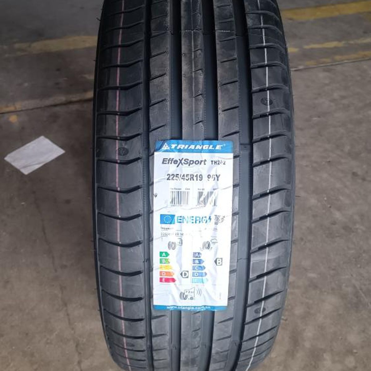 TRIANGLE - NEUMATICO 22545 R19 TRIANGLE TH202 96Y