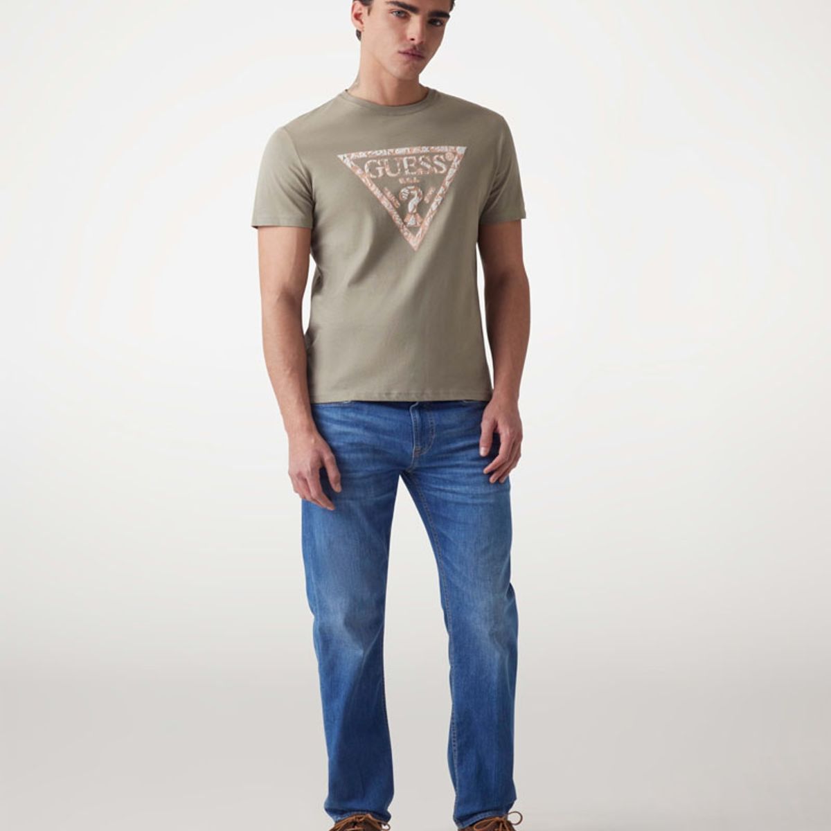 GUESS - Polera Ss Cn Triangle Tee Café Guess