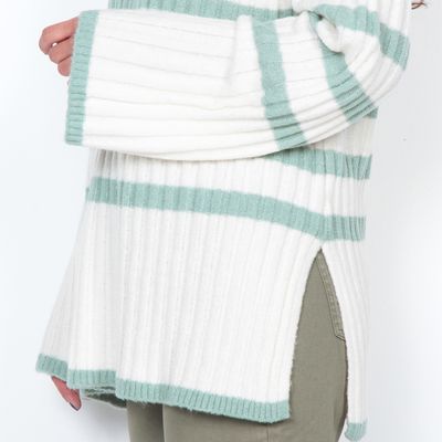 Imagen 2 del producto SWEATER LISTADO MANGA LARGA CUELLO ALTO