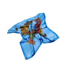 ETERNIUM - Pañuelo Satinado Mujer Diseño Plumas color Celeste 60 x 60 cms