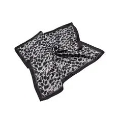 ETERNIUM - Pañuelo Satinado Mujer diseño Animal Prin color negro 50x50 cms