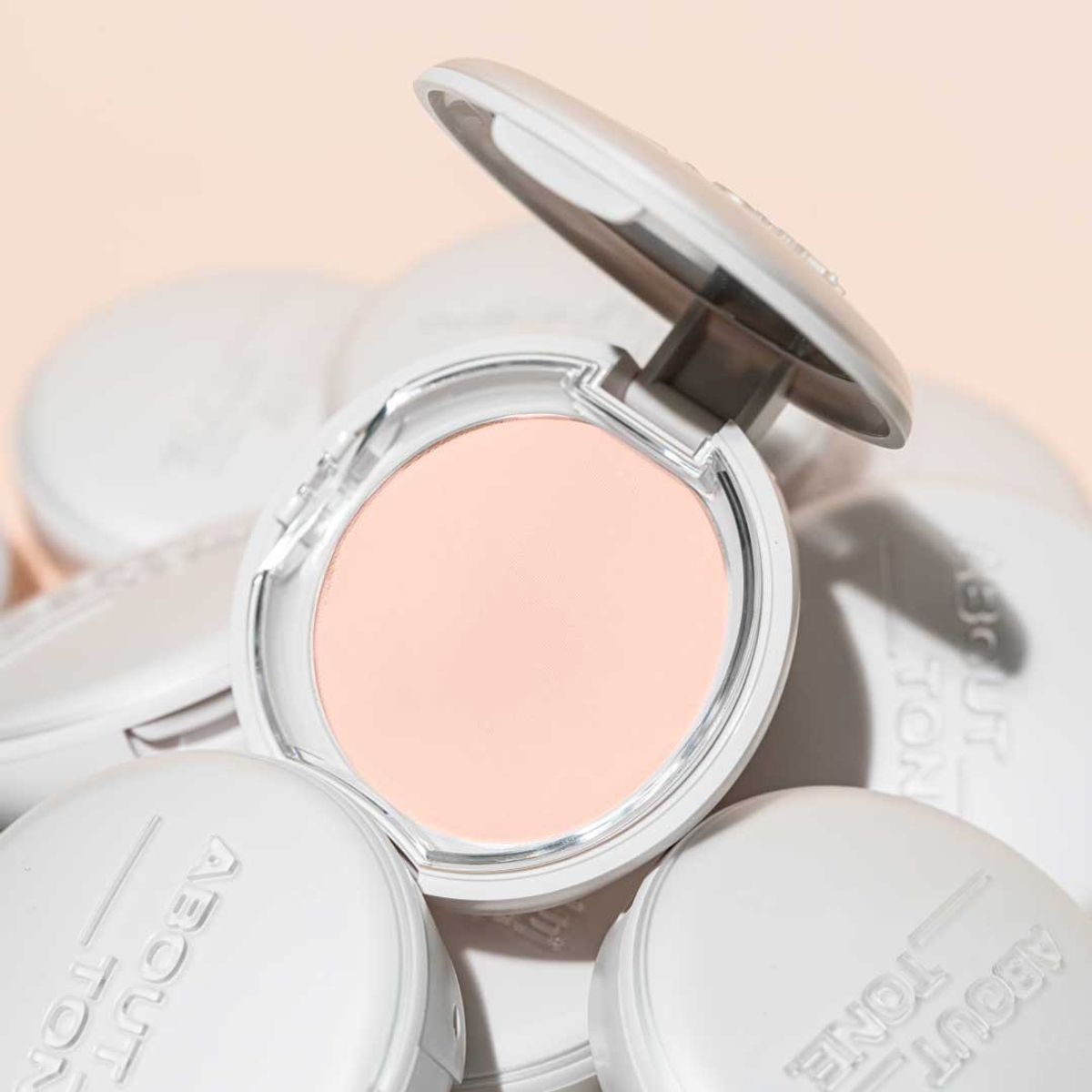 ABOUT TONE - Polvo Compacto Antibrillo About Tone Sebum Cut