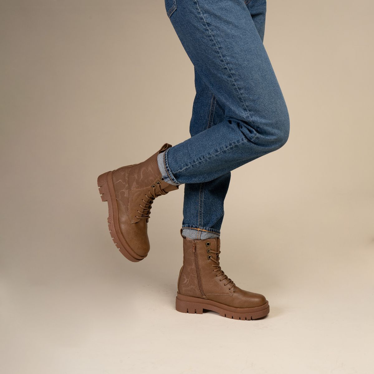 CHINITOWN - Botín Casual Mujer Café Zachary Chinitown