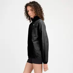 NEW BALANCE - Cortaviento Running Mujer Negro