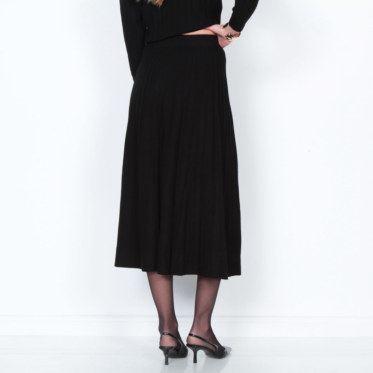 WADOS - FALDA TEJIDA SOLIDA CON CINTURA ELASTICADA