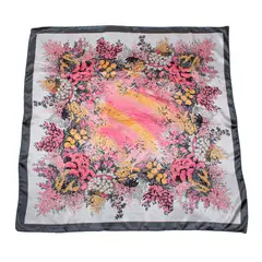 BIJOUTERIA LB20 SPA - Pañuelo 90X90 cm Tipo Seda diseño 06 - Multicolor.