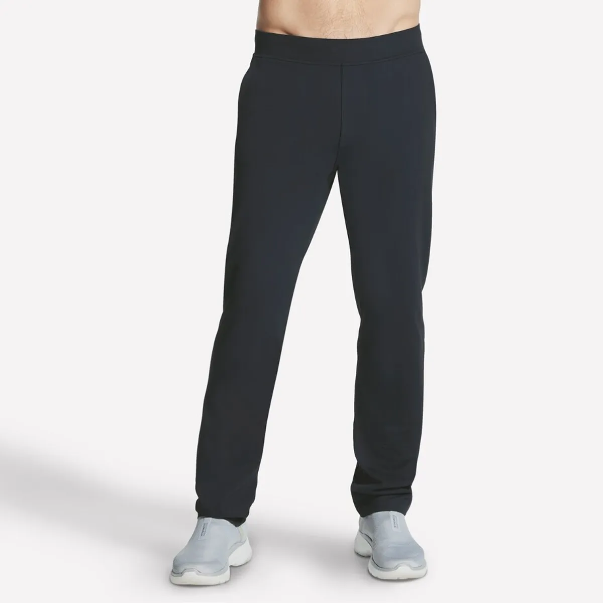 SKECHERS - Pantalón de Buzo Hombre Go Walk Recharge Negro Skechers