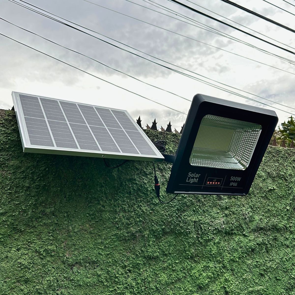 GENERICO - Foco Ultrapotente Solar - 200W Luz Fría IP66