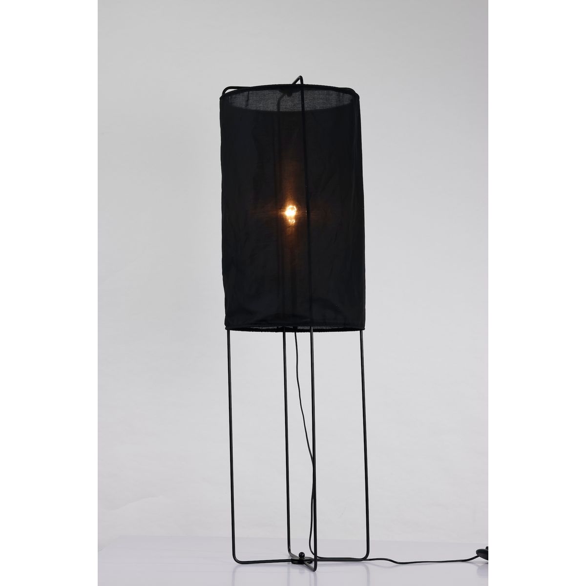 DISEÑO 3 - Lampara de pie Estambul Negra.