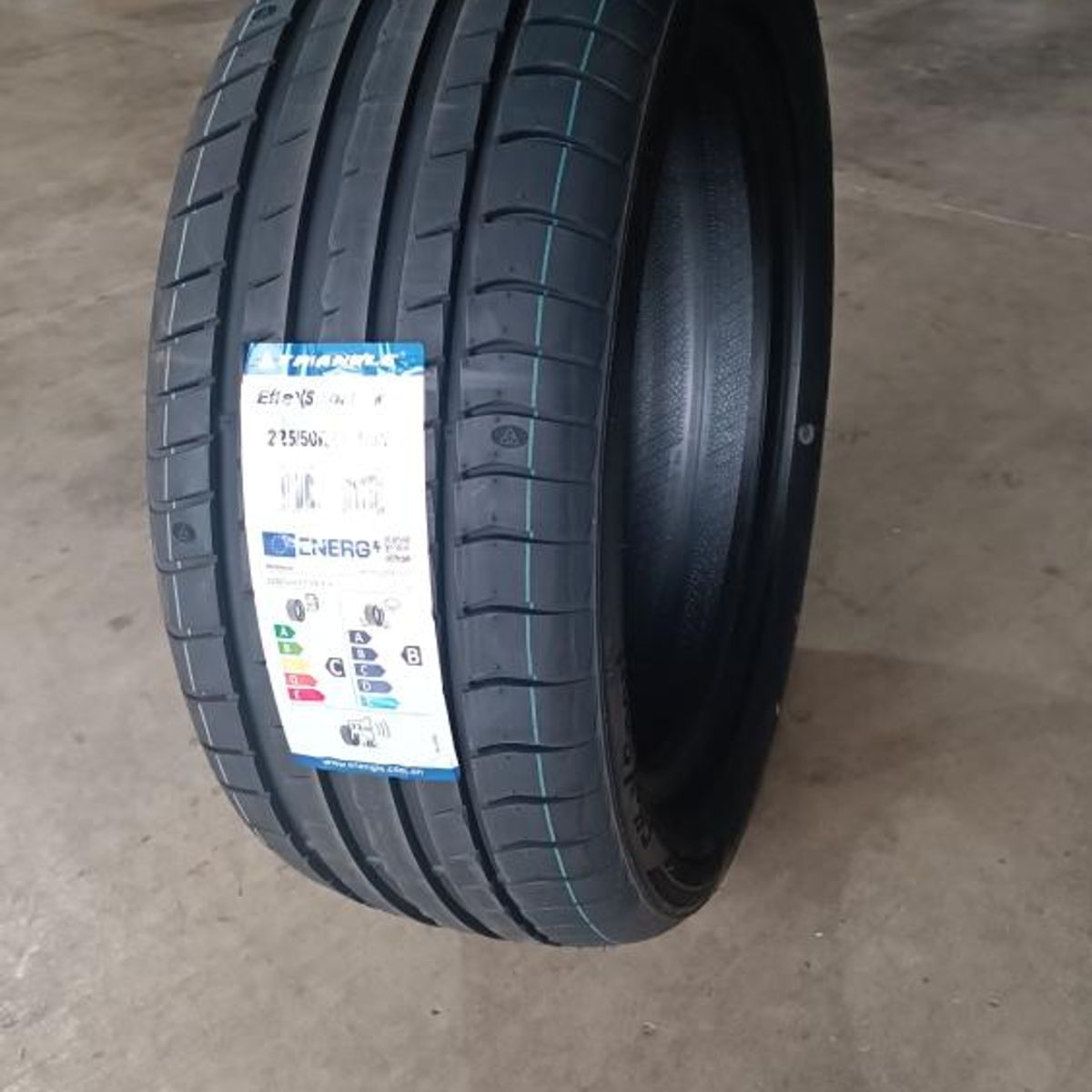 TRIANGLE - NEUMATICO 22550 R17 TRIANGLE TH202 98Y.