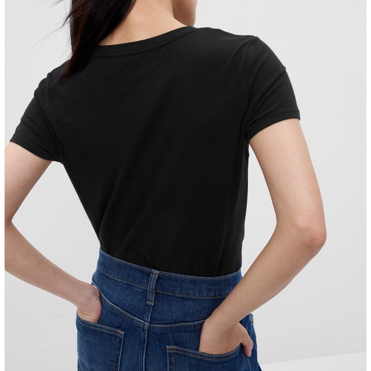 GAP - Polera Mujer Classic Manga Corta Negro GAP
