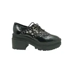HERIEL - Zapato Negro Charol Tachas