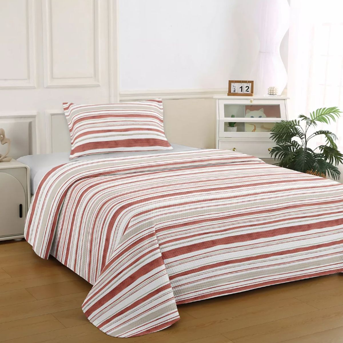 ILLUSIONS - Quilt Brusela King Marca Illusions Diseño Moderno Canela