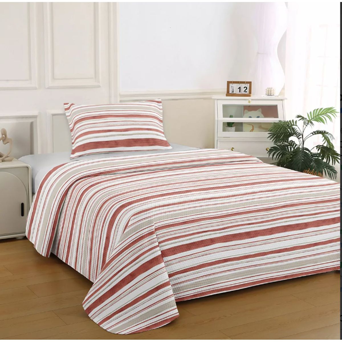 ILLUSIONS - Quilt Brusela King Marca Illusions Diseño Moderno Canela