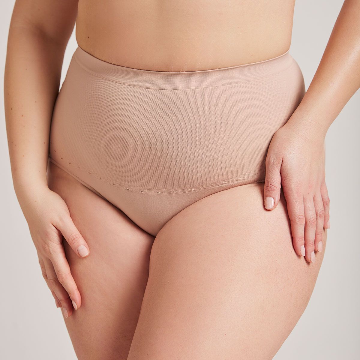 MONARCH - Calzón Alto Confort Size Nude Monarch