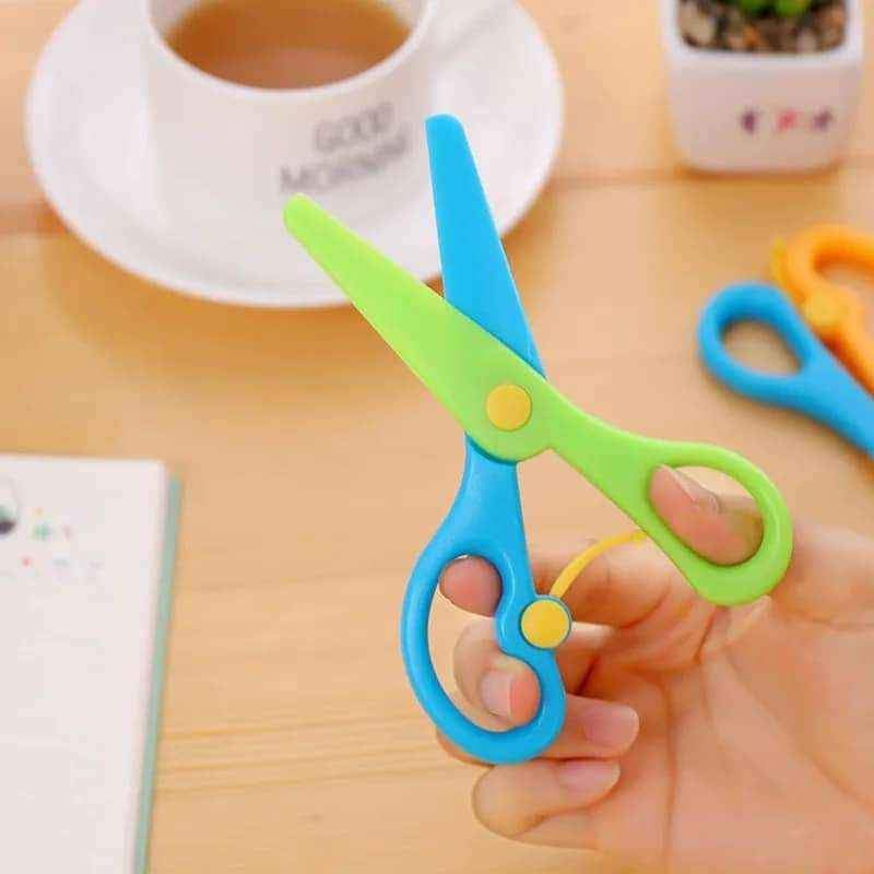 GENERICO - Tijera de plastico de seguridad para niños 1 und azul