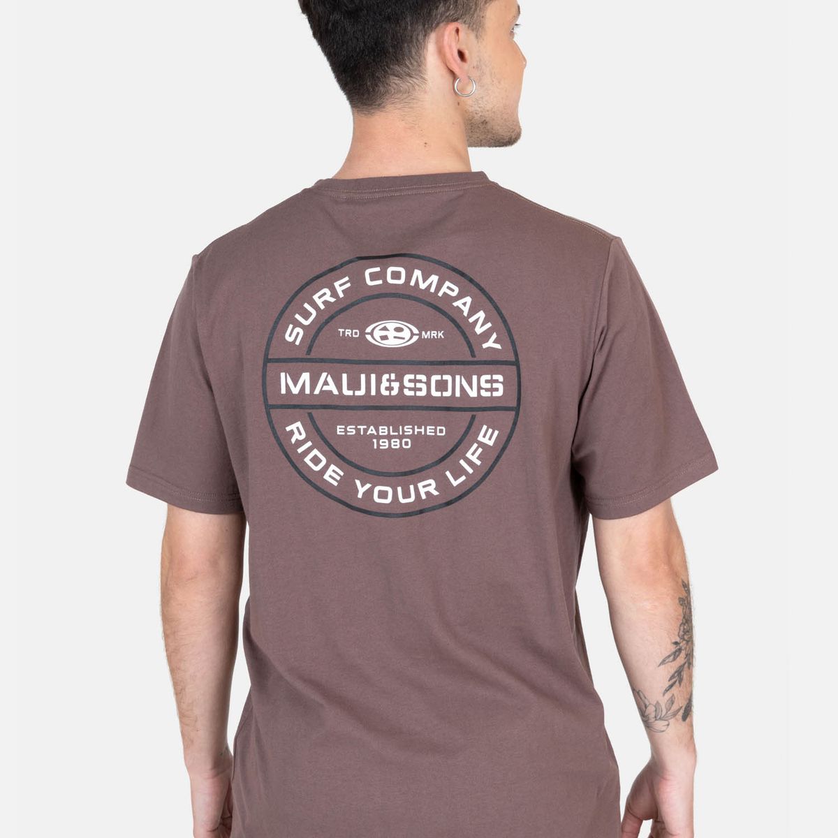 MAUI AND SONS - Polera MC Mana Café Hombre Maui And Sons - Café