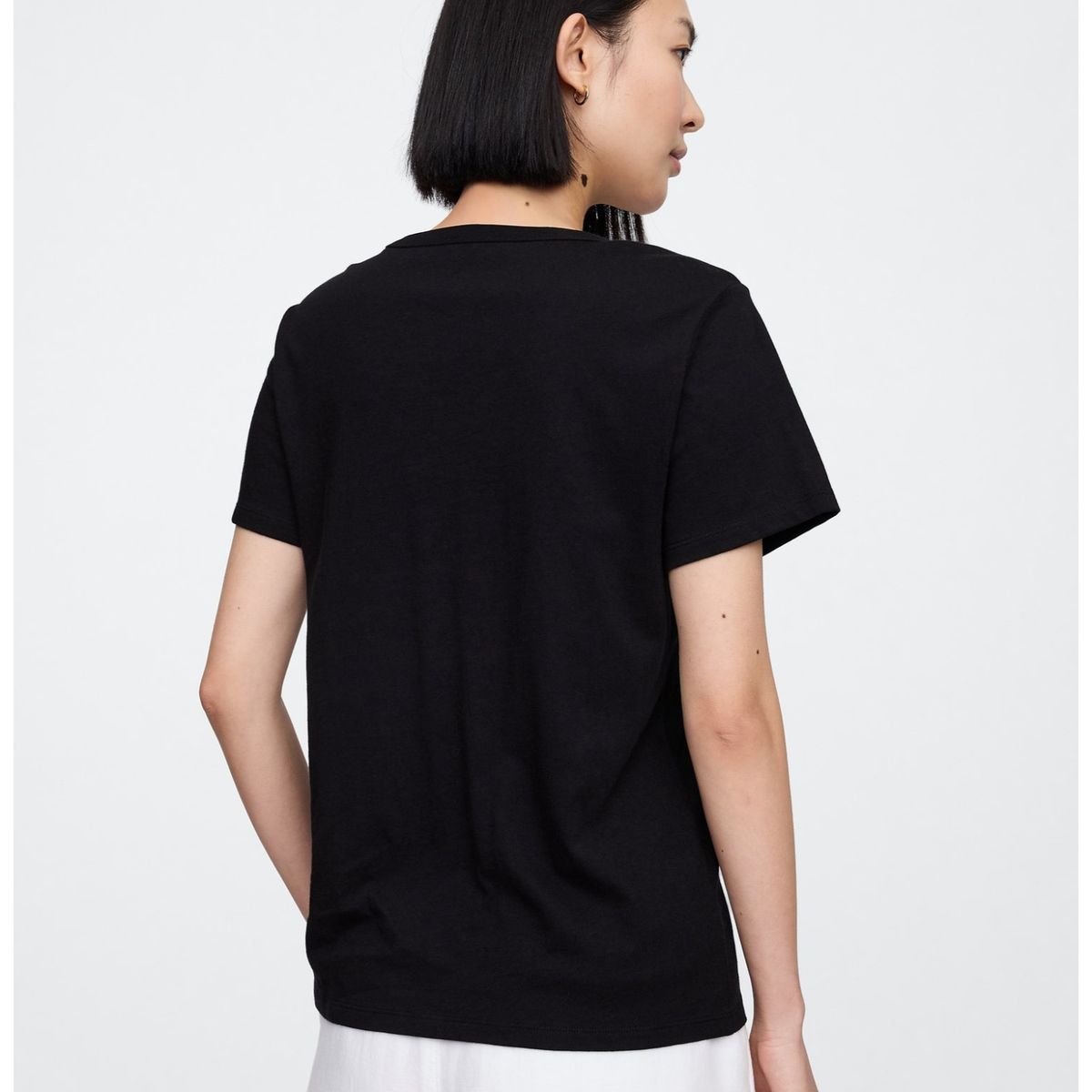 GAP - Polera Mujer Cuello V Manga Corta Negro GAP