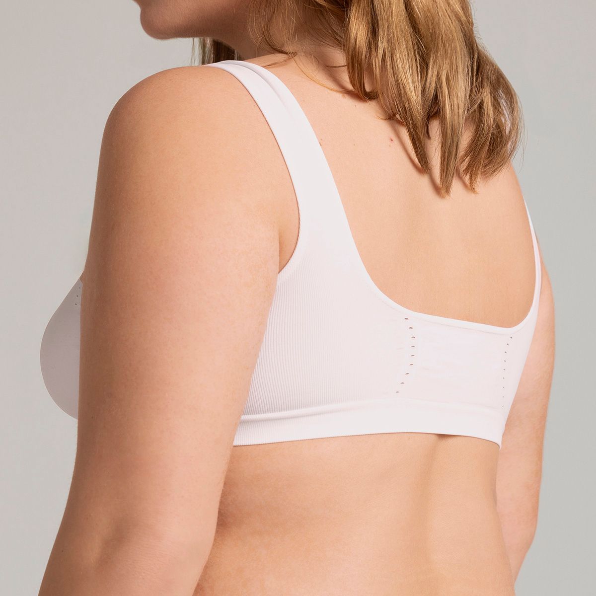MONARCH - Sostén Basic Confort Seamless Blanco Monarch
