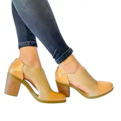 HERIEL - Botín Camel Charol Mujer.
