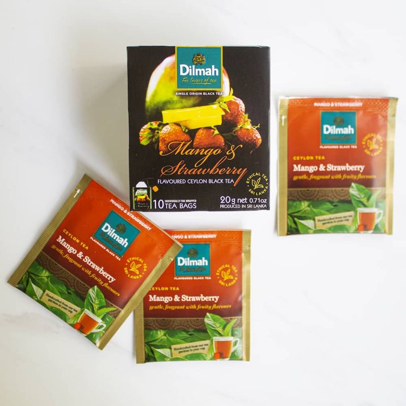 DILMAH - 10 Bolsitas Te Negro Mango Frutilla Dilmah.