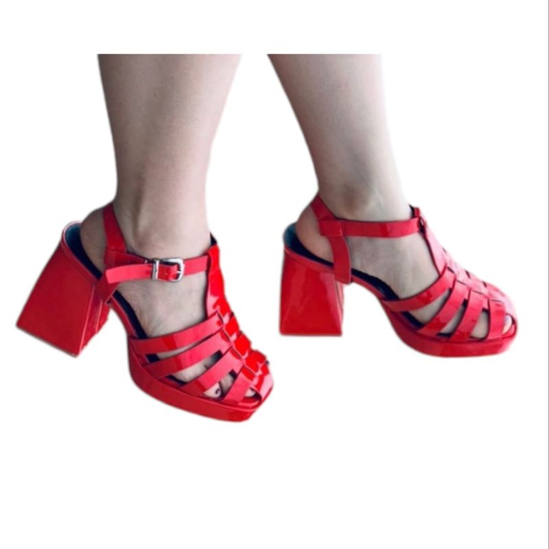 HERIEL - Sandalia Charol Taco Colores.