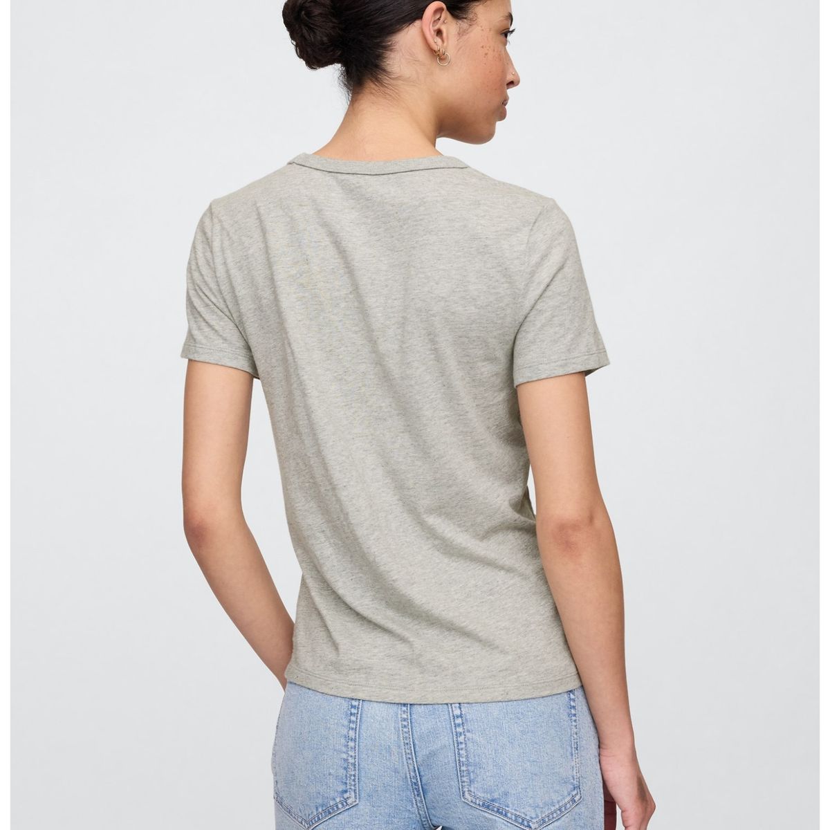 GAP - Polera Mujer Cuello V Manga Corta Gris GAP