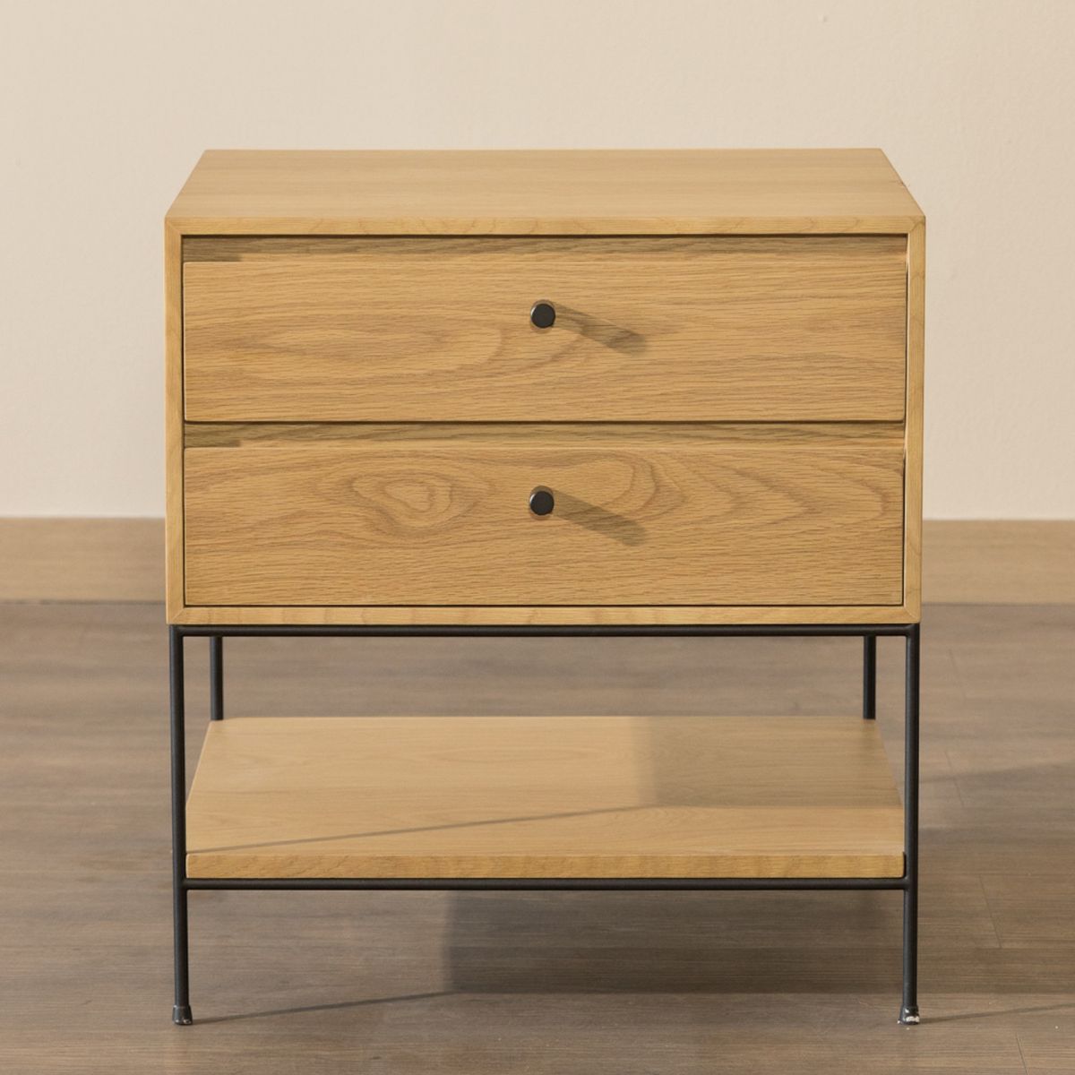 AMOBLE - Velador Elvira Ad Ii Amoblé.