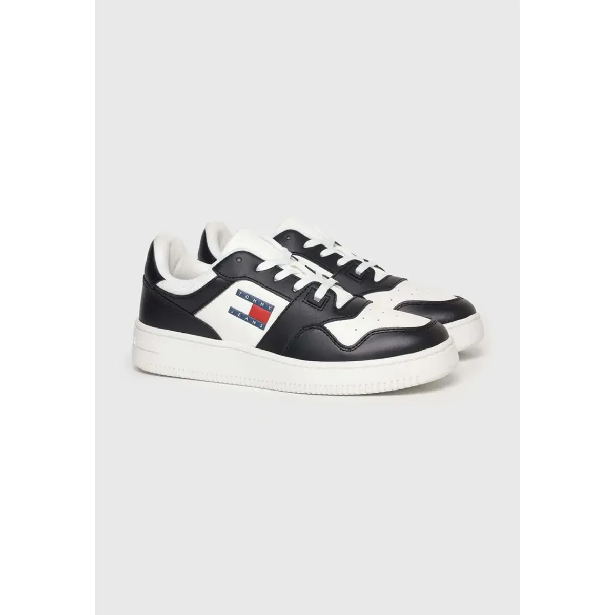TOMMY HILFIGER - Zapatillas Essential Retro De Cuero Negro Tommy Jeans