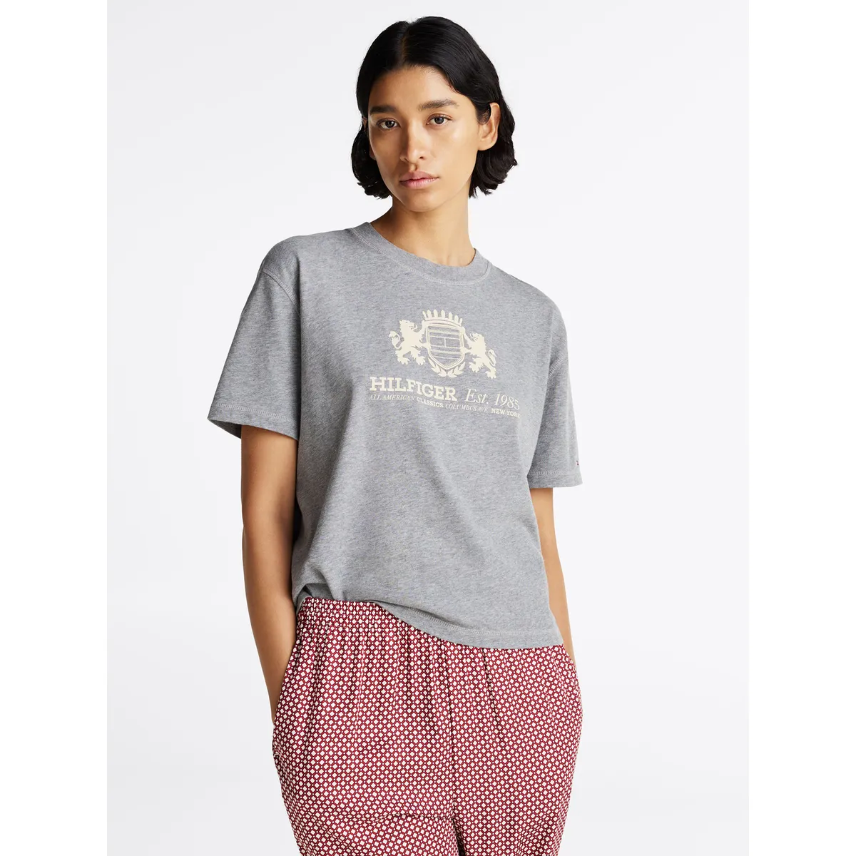 TOMMY HILFIGER - Polera Neat Varsity Relaxed Fit Gris Tommy Hilfiger