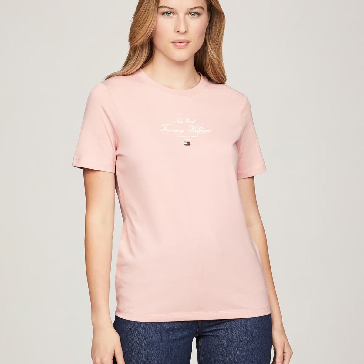 TOMMY HILFIGER - Polera Logo Script Regular Fit Rosado Tommy Hilfiger