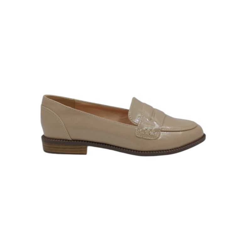 HERIEL - Mocasín Beige Charol Mujer.