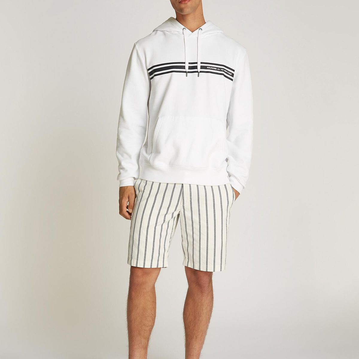 TOMMY HILFIGER - Polerón Hoodie Con Logo Central De Rayas Blanco Tommy Hilfiger