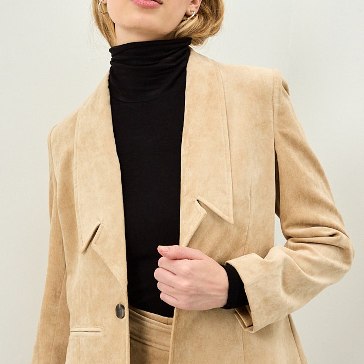 IO - Blazer Beige Mujer Io