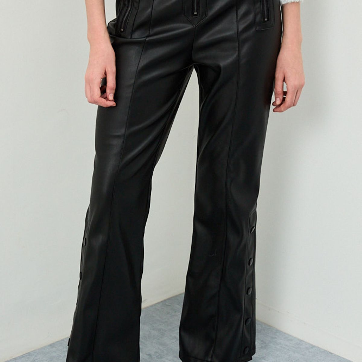 IO - Pantalon Negro Mujer Io