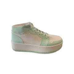 HERIEL - Zapatilla Blanca con Verde Plataforma.