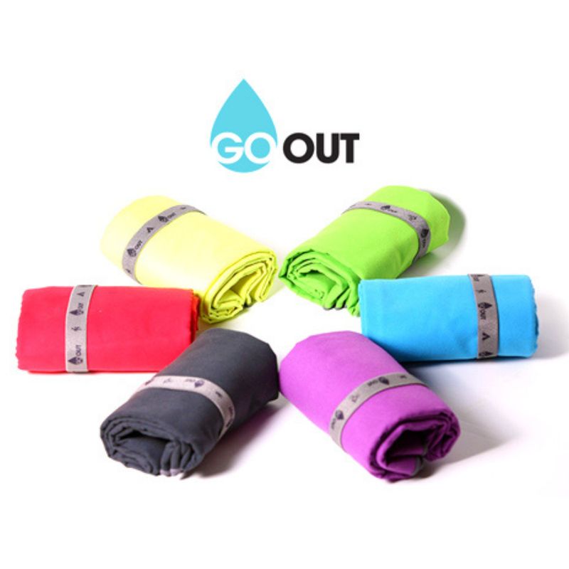 GO OUT - Toalla Go Out Microfibra 80x130 cm Color Celeste.