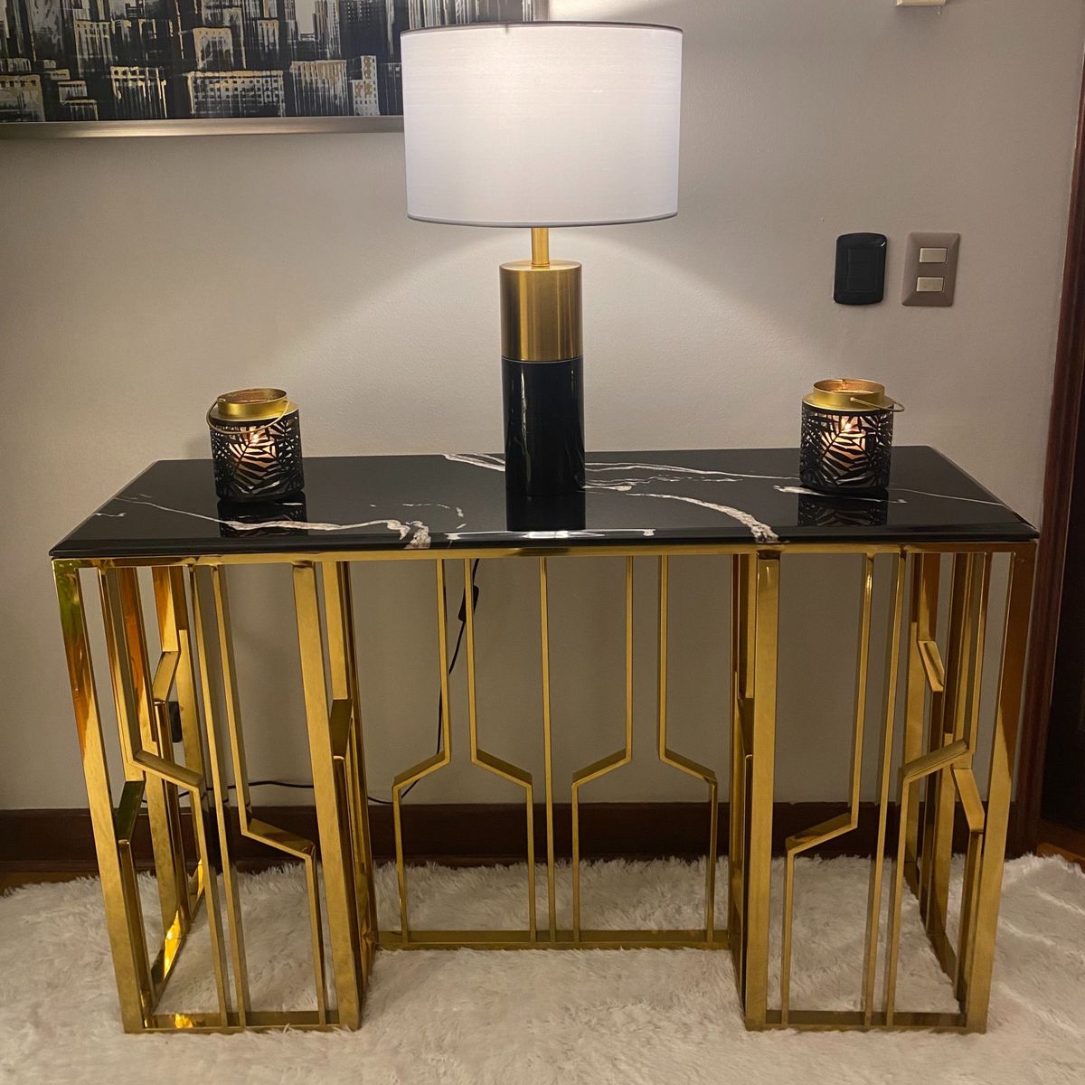 GENERICO - Mesa de Arrimo Apolo Dorado Negro Estambul Design.