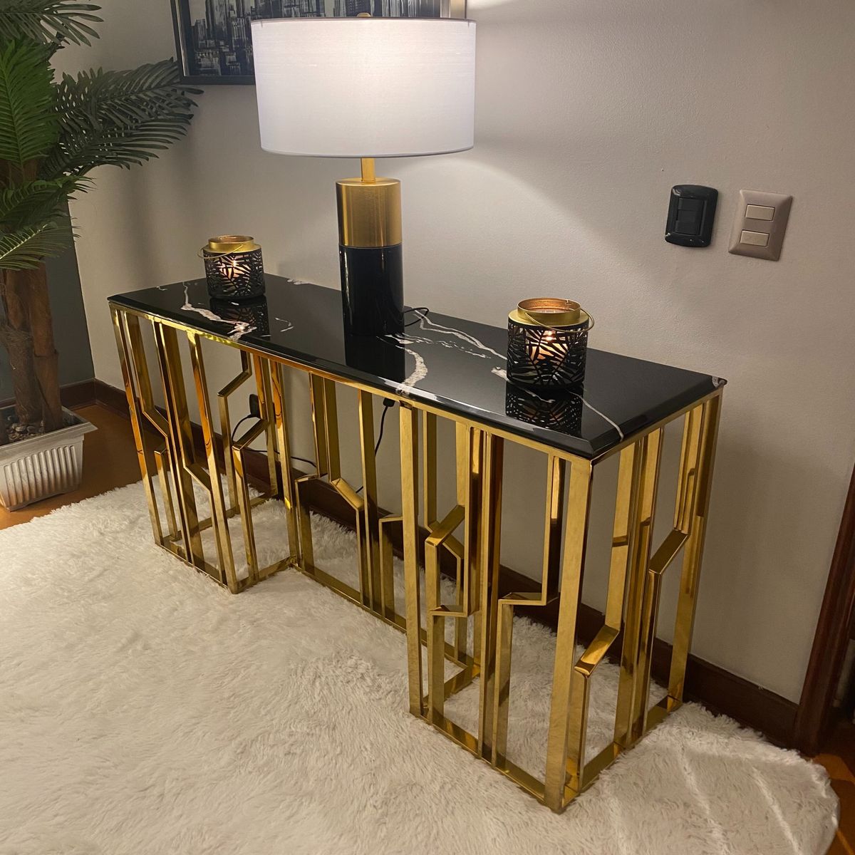 GENERICO - Mesa de Arrimo Apolo Dorado Negro Estambul Design.