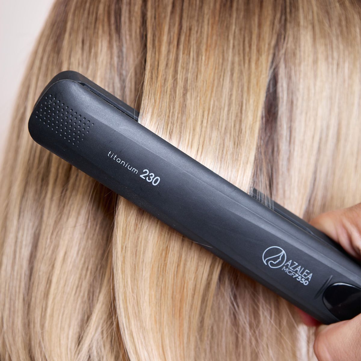 MAGEFESA - Plancha De pelo Magefesa Azalea Black MGF7550