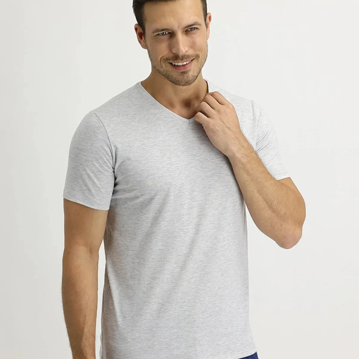 MROTTO - Polera Hombre Cuello V Casual Manga Corta