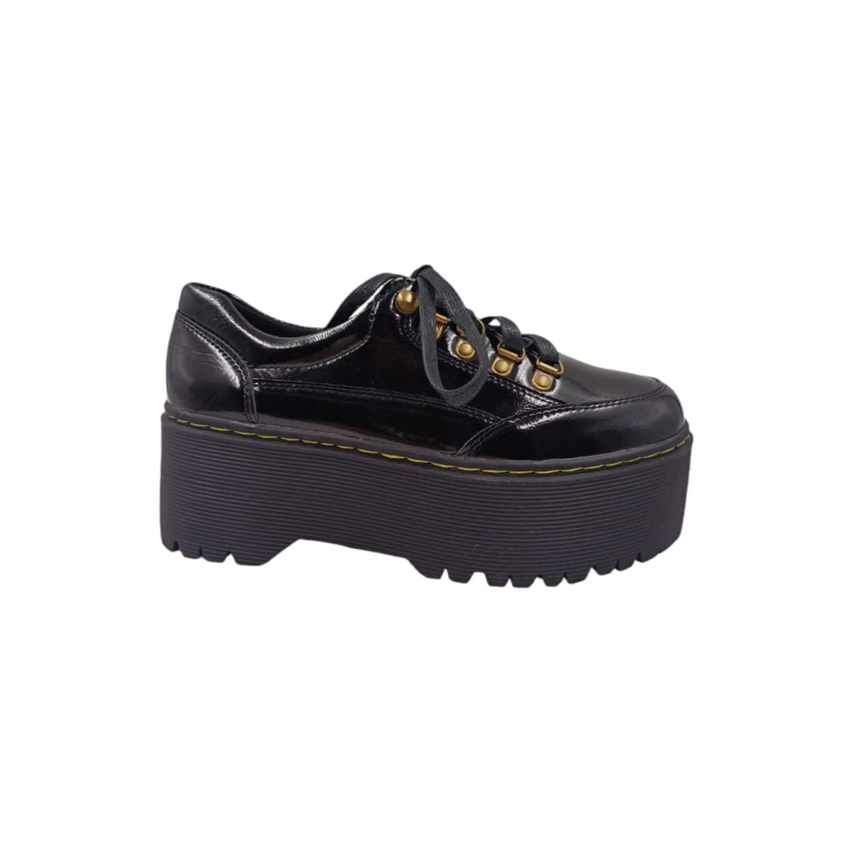 HERIEL - Zapato Negro Charol Plataforma Mujer