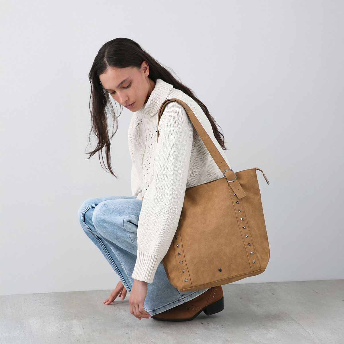 RAINDOOR - Cartera Shopper Tachas Beige Mujer Raindoor