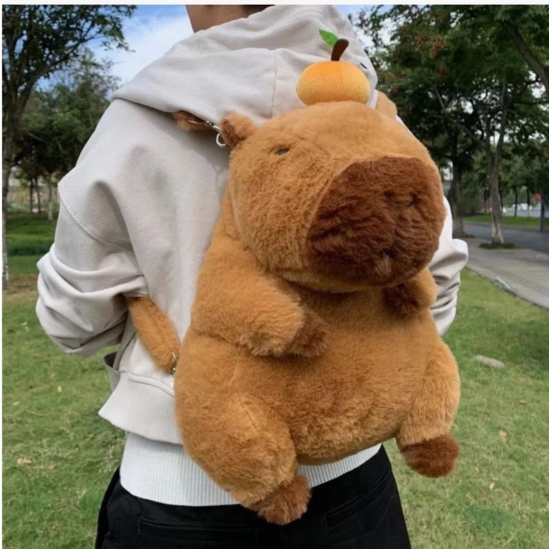 ATLAS - Mochila Capibara de Felpa