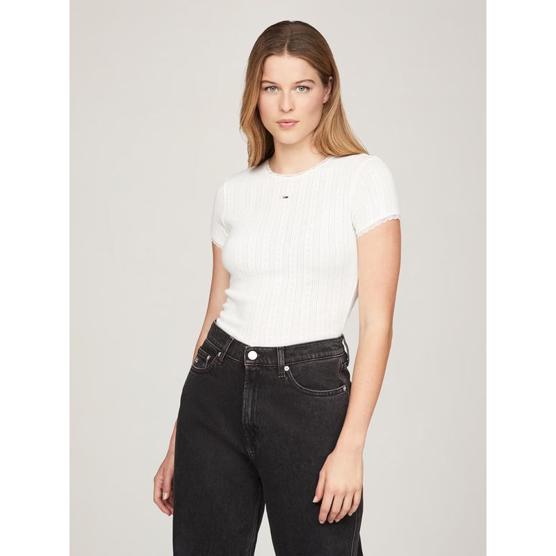 TOMMY HILFIGER - Polera Pointelle Slim Fit Con Logo Blanco Tommy Jeans