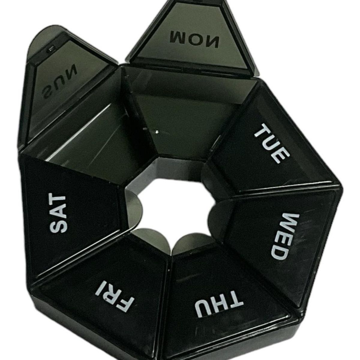 GENERICO - Pastillero Heptagonal Semanal Negro de Plástico