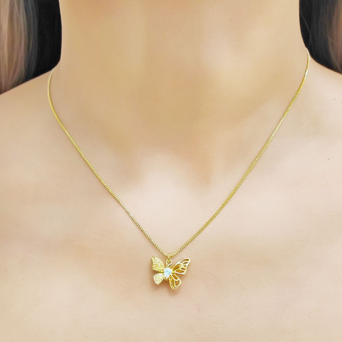 COGGIOLA - Collar Mariposa Rombo Circón Enchapado Oro 18K