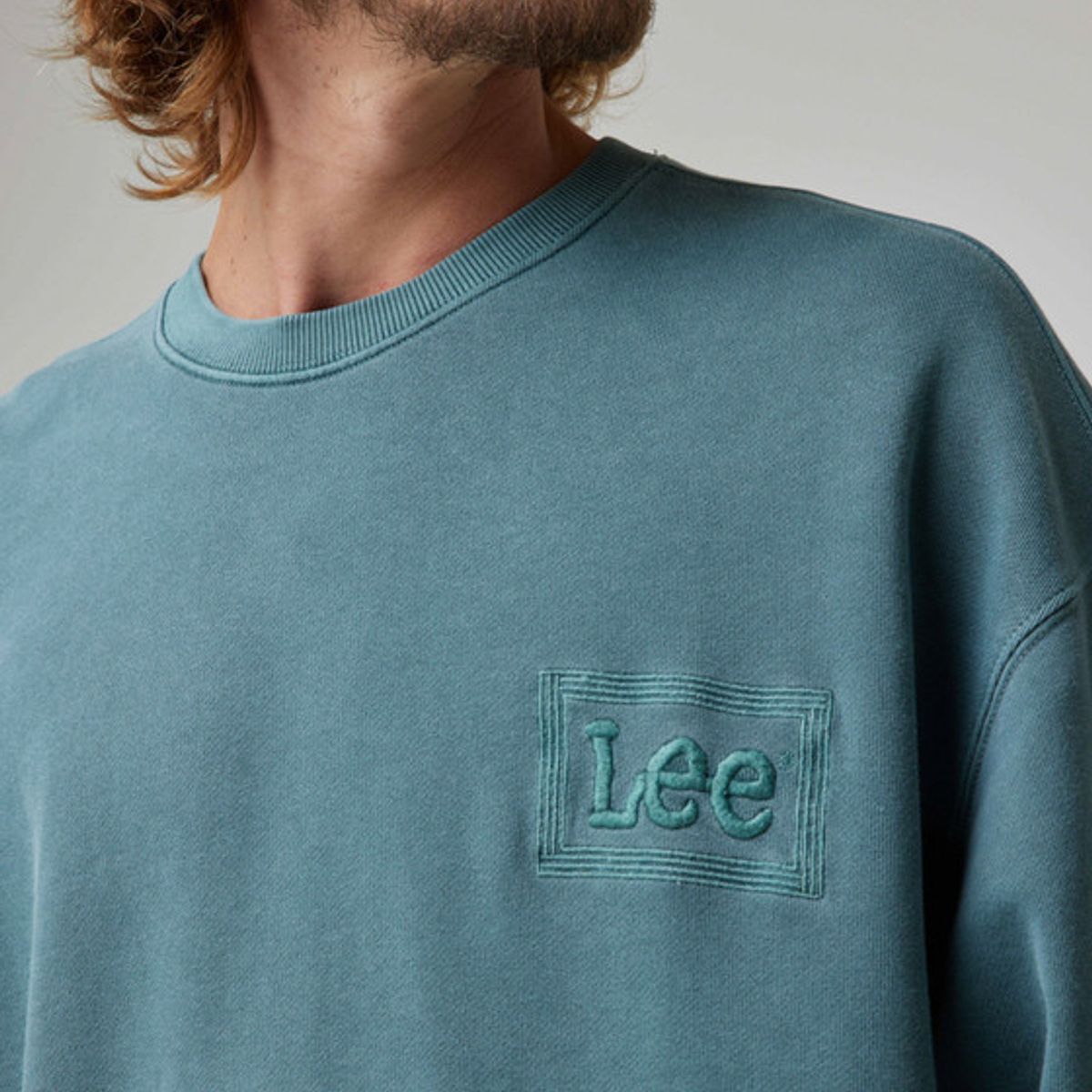 LEE - Polerón Hombre Loose Fit Core Sweatshirt Evergreen