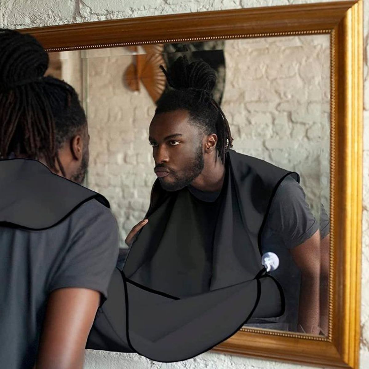 GENERICO - Delantal Impermeable para Corte de Barba y Afeitado.-