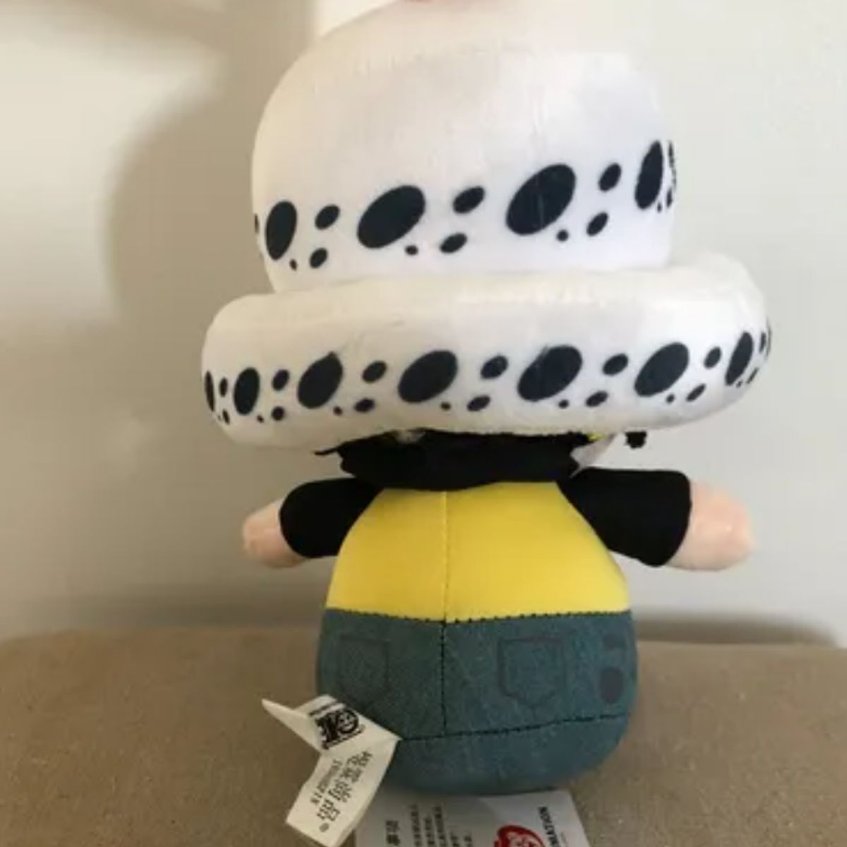 GENERICO - Peluche Trafalgar Law 25cm One piece